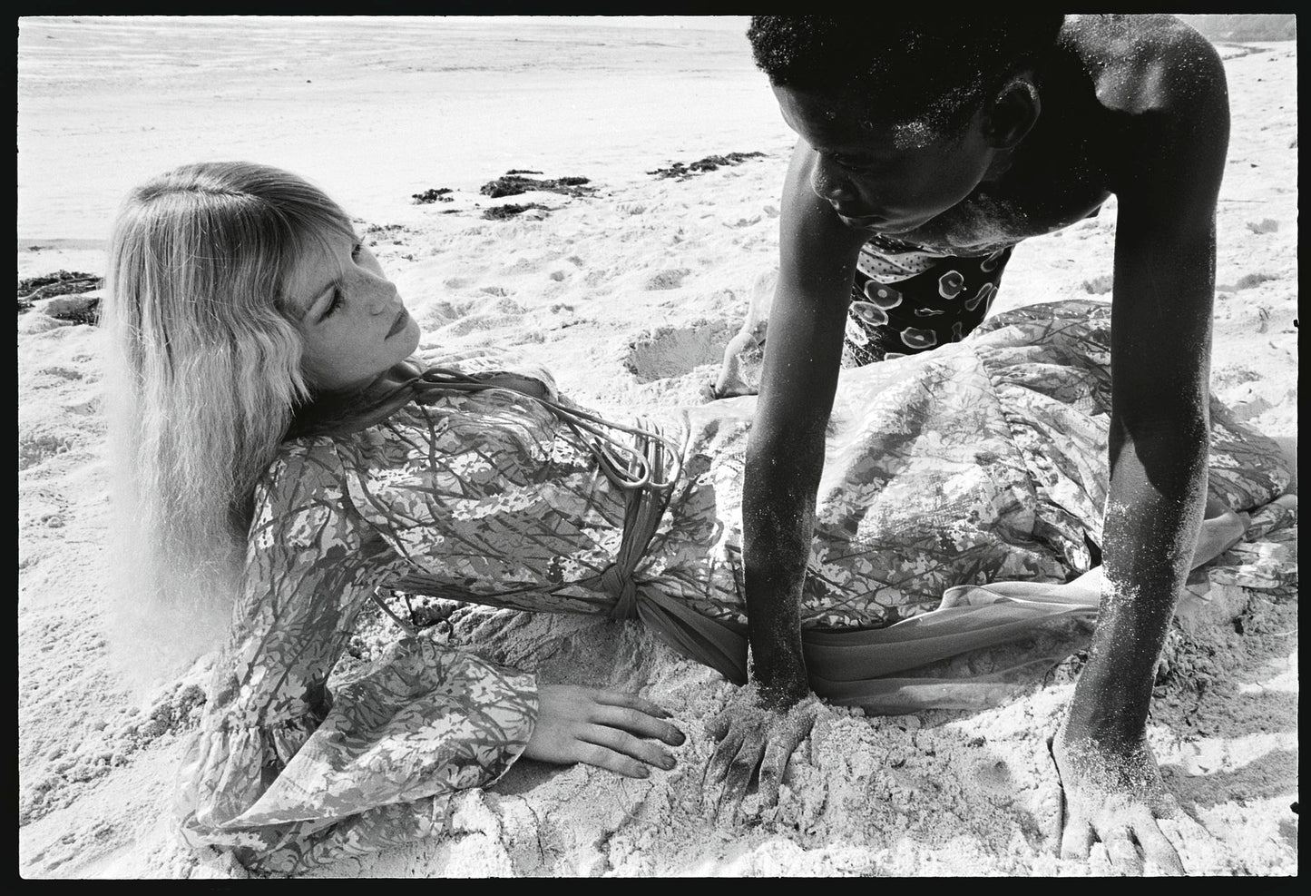 PP | Kenya / Beach | 1970 | 6.75 x 4.25 Inches